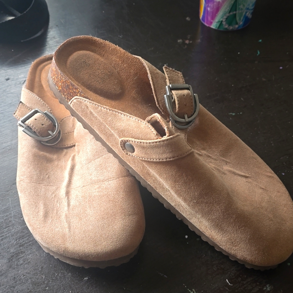Womens slides